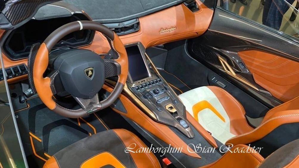 Đặc biệt, chiếc siêu xe này của đại gia Thái sở hữu tay lái thuận bên trái, còn luật pháp giao thông tại Thái yêu cầu các xe ô tô phải sử dụng tay lái nghịch