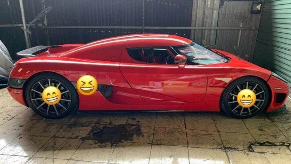 Trước đó trên trang cá nhân của mình, người nhập khẩu siêu xe ở quận 5 (TP. HCM) đã vài lần hé lộ về chiếc siêu xe hypercar Koenigsegg CCX này