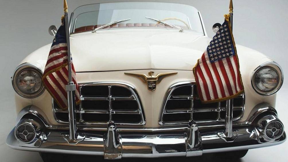 Tuy nhiên có ngoại lệ, chiếc xe Chrysler Parade Phaeton 1952 cổ điển này từng có gần hai thập kỷ phục vụ nhiều đời Tổng thống Mỹ khác nhau