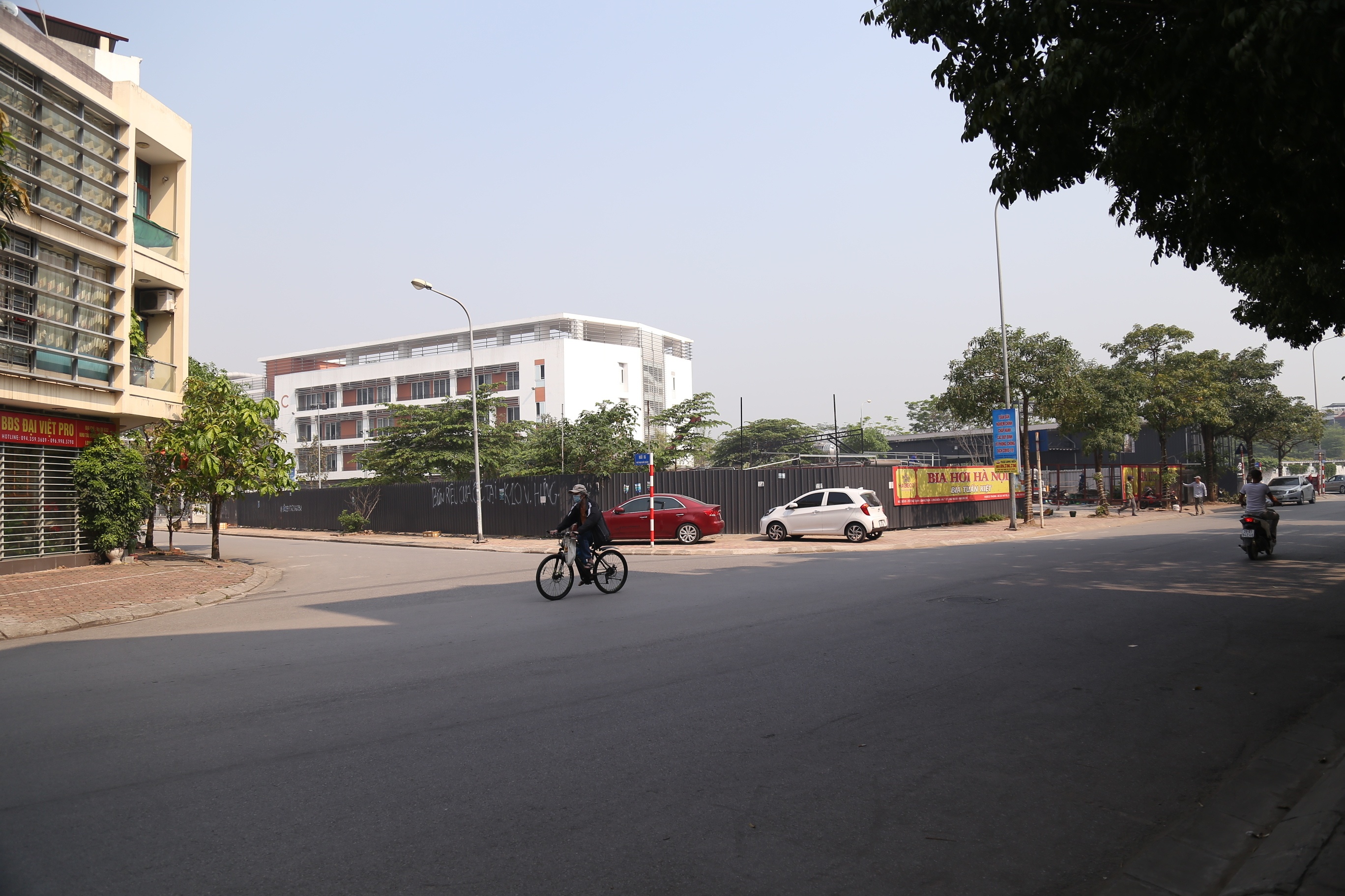 Lô đất C.6/CC2 có vị trí đắc địa, nằm tại ngay ngã tư phố Kẻ Tạch giao phố Phạm Khắc Quảng - nơi được cho là có giá trị rất cao tại quận Long Biên.