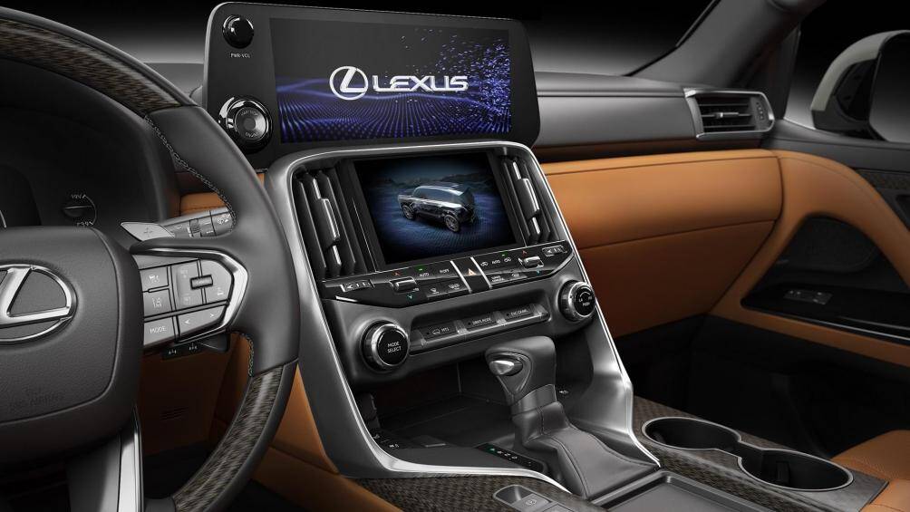 Hệ thống giải trí hiện đại với dàn 25 loa Mark Levinson cao cấp, bảng đồng hồ kỹ thuật số cùng cặp màn hình 7 inch và 12,3 inch