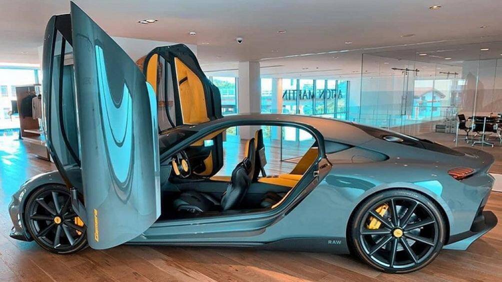 Chưa hết, mỗi bánh xe sau đều có 1 mô-tơ điện với công suất tối đa 493 mã lực và mô-men xoắn cực đại 1.000 Nm