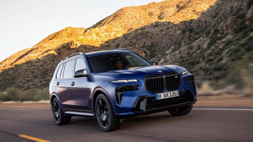 Tại thị trường Mỹ, BMW X7 2023 có giá khởi điểm từ 77.850 USD ở bản xDrive40i và 103.100 USD ở bản M60i