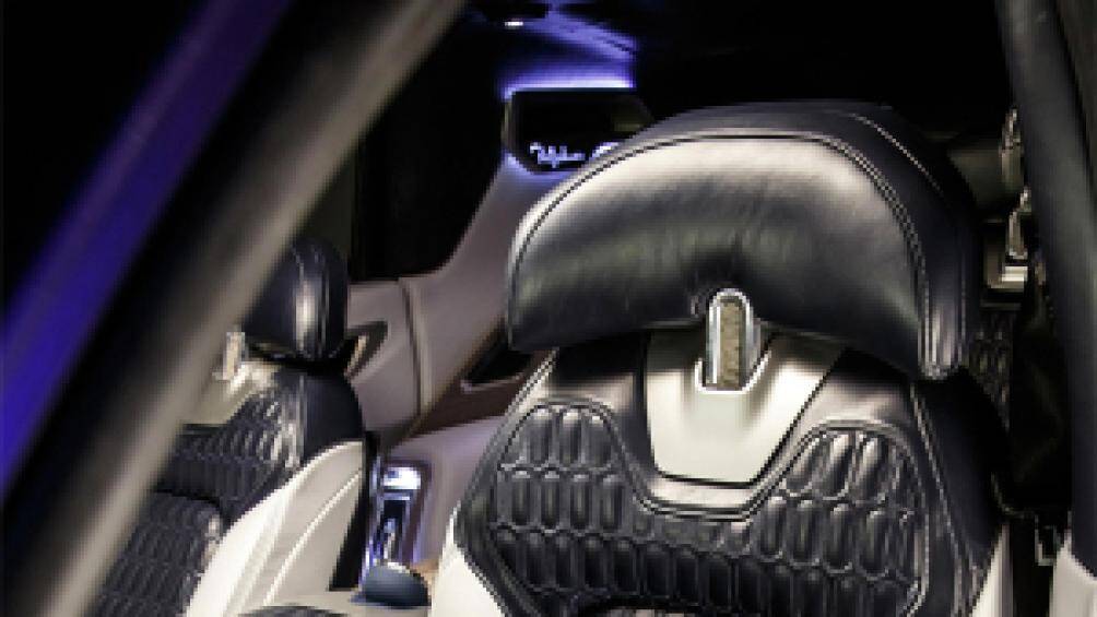 Với khối động cơ này, Aznom Palladium có thể tăng tốc từ 0-100km/h chỉ dưới 5 giây, mặc dù trọng lượng của xe lên tới hơn 2,7 tấn