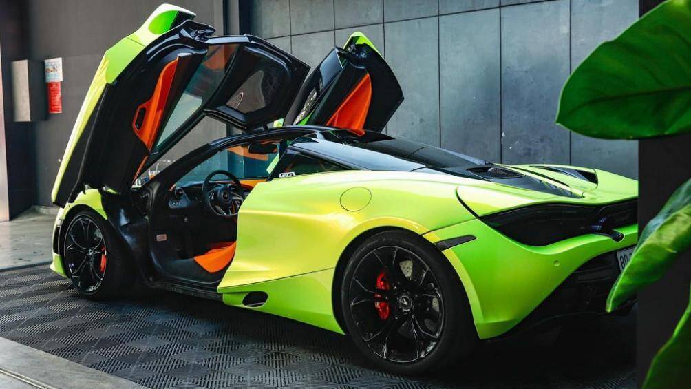 McLaren 720S sử dụng khối động cơ V8, tăng áp kép, dung tích 4.0 lít từng mạnh nhất thế giới, sản sinh ra công suất tối đa 720 mã lực