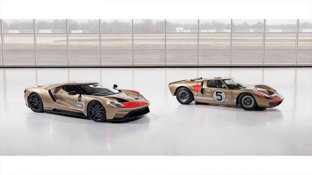 Bruce McLaren và Ken Miles là hai tay đua cừ khôi xứ cờ hoa đã về đích cạnh nhau ở vị trí nhất và nhì, đem về vinh quang cho đội đua Shelby America