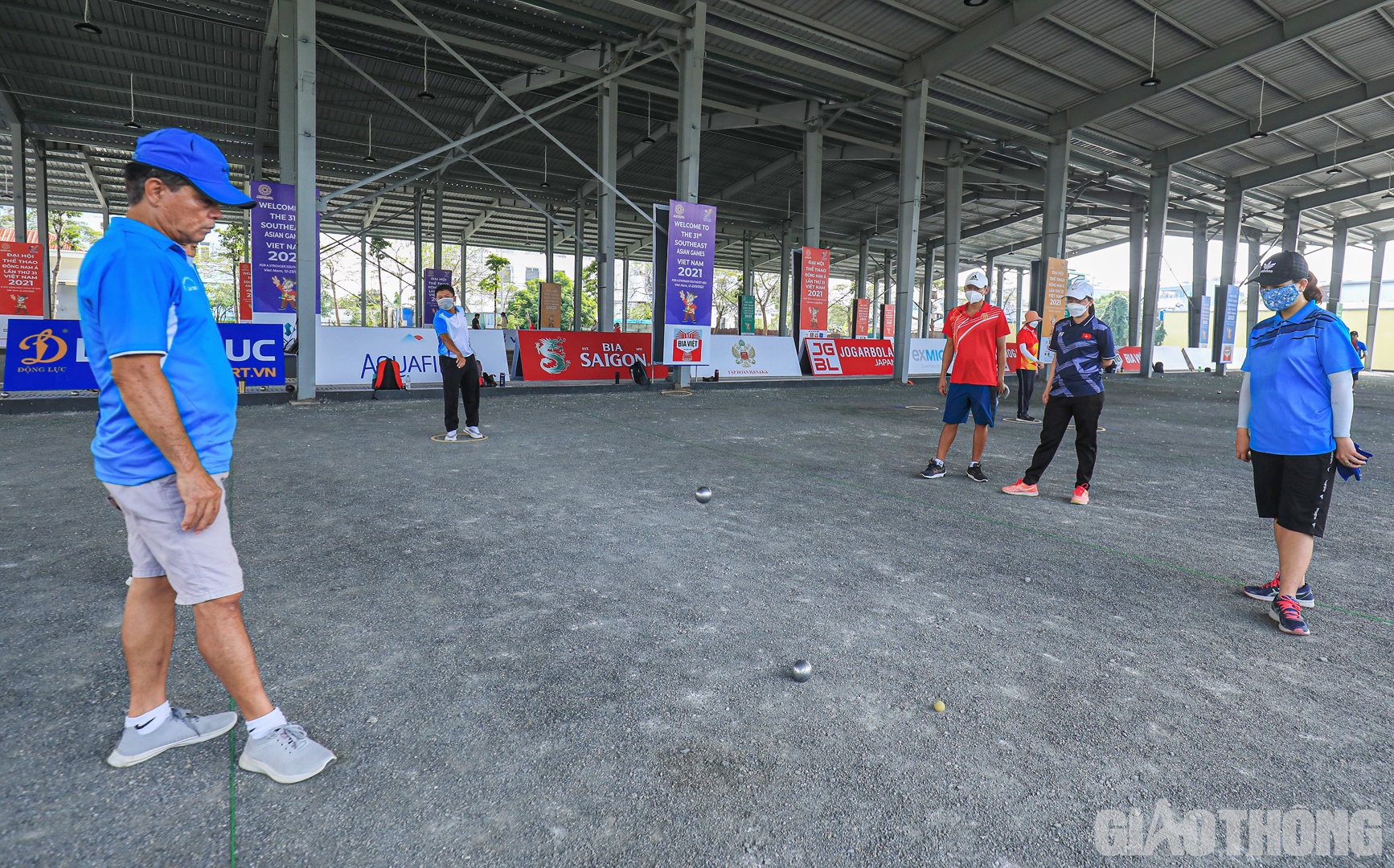 Chỉ còn ít ngày nữa, Đại hội Thể thao Đông Nam Á lần thứ 31 (SEA Games 31) do Việt Nam đăng cai sẽ chính thức khởi tranh. Đây cũng là thời điểm đội tuyển bi sắt Việt Nam đang tranh thủ thủ từng phút giây luyện tập, giữ vững phong độ, hướng đến mục tiêu mang vinh quang về cho đất nước.