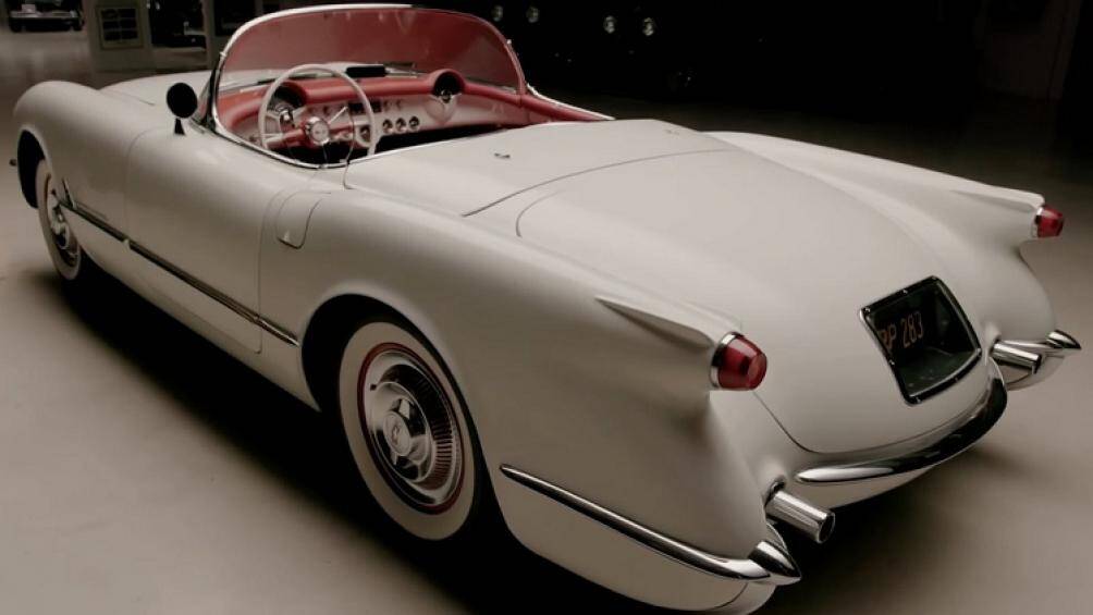 Những đường nét gọn gàng và thiết kế trang nhã của xe ngày nay vẫn được đánh giá rất ấn tượng như khi nó mới ra đời từ giữa những năm 1950