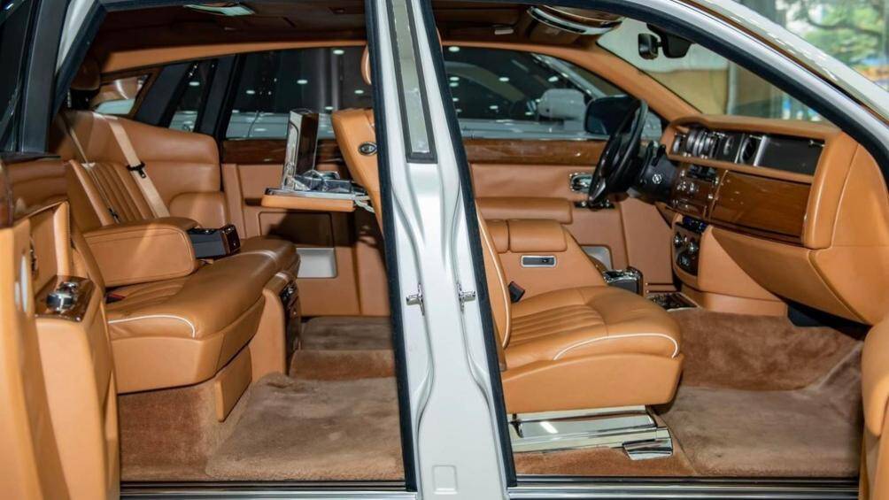 Chiếc Rolls-Royce Phantom biển đẹp đặc biệt này thuộc phiên bản thế hệ thứ 7, bản Series I