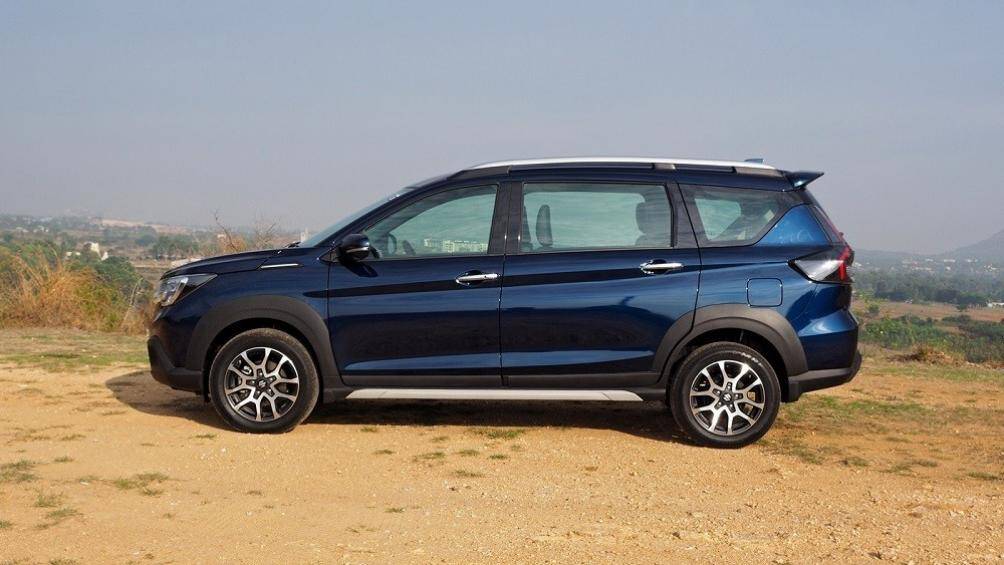 Kính lái của xe giờ đây đã có có thể chắn tia hồng ngoại (IR) và tia cực tím (UV). Ngoài ra, xe còn được trang bị thêm kính cửa sổ chắn tia UV mới