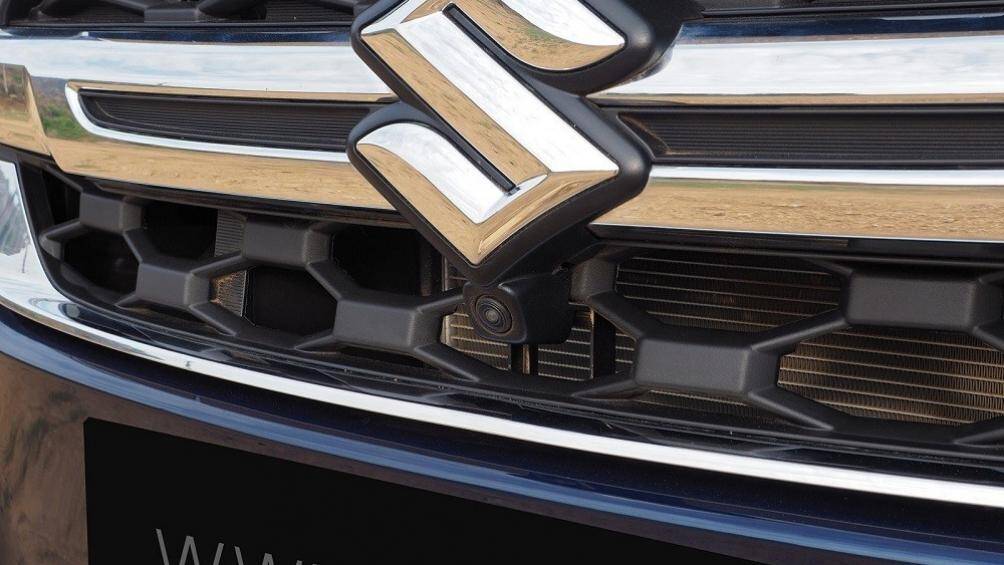 Suzuki XL6 cũng được trang bị khối động cơ xăng DualJet 4 xi-lanh, dung tích 1.5L mới, cho công suất tối đa 103 mã lực và mô-men xoắn cực đại 137 Nm