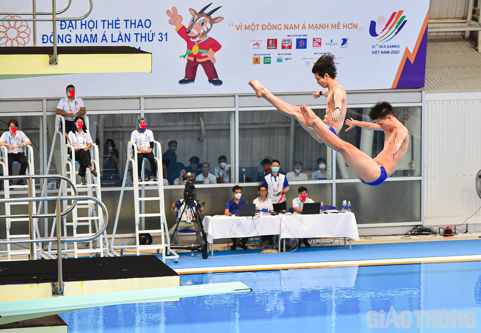 Dù thi đấu nỗ lực ở 6 lượt nhảy nhưng Tùng Dương và Thế Anh đã không thể thắng được cặp đôi Chew Yi Wei-Ooi Tze Liang của Malaysia.