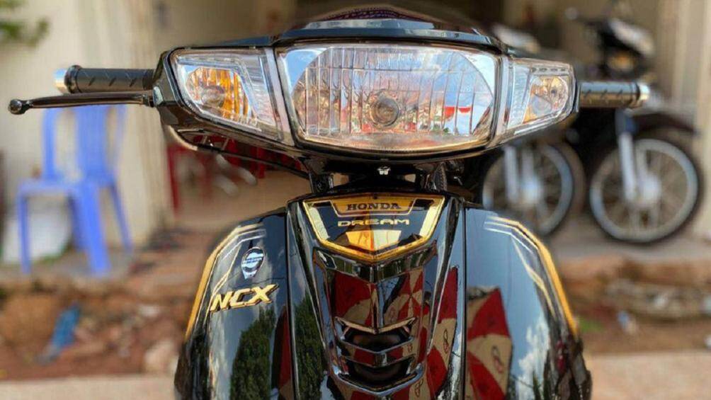 Nắm bắt sở thích của khách hàng, nhiều đại lý xe tư nhân Việt Nam đã bắt đầu nhận cọc Honda Dream 2022