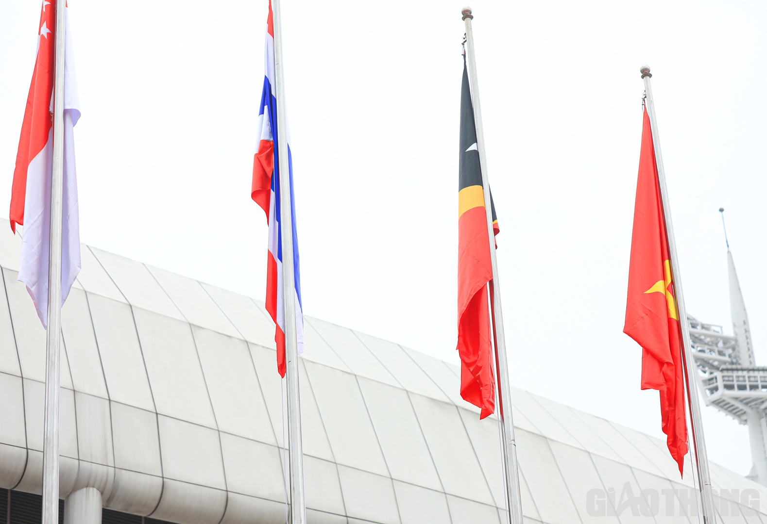 Lễ thượng cờ các đoàn thể thao là nghi thức không thể thiếu được ở bất kỳ đại hội thể thao nào của thế giới, châu lục và khu vực, SEA Games 31 không phải ngoại lệ.