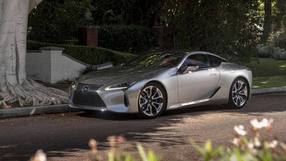 Xe thể thao hybrid hiệu quả nhất – Lexus LC 500h (9,05 L/100 km thành phố/ 6,92 L/100 km)