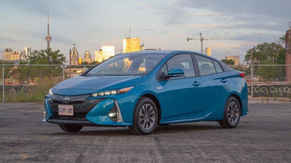 Xe Plug-in Hybrid nhỏ gọn hiệu quả nhất – Toyota Prius Prime (tương đương 1,77 L/100 km)
