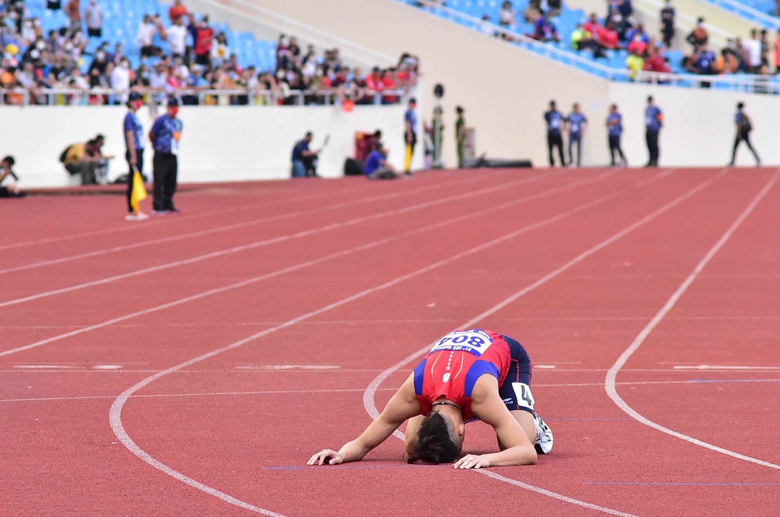 Sự thất vọng của Hoàng.