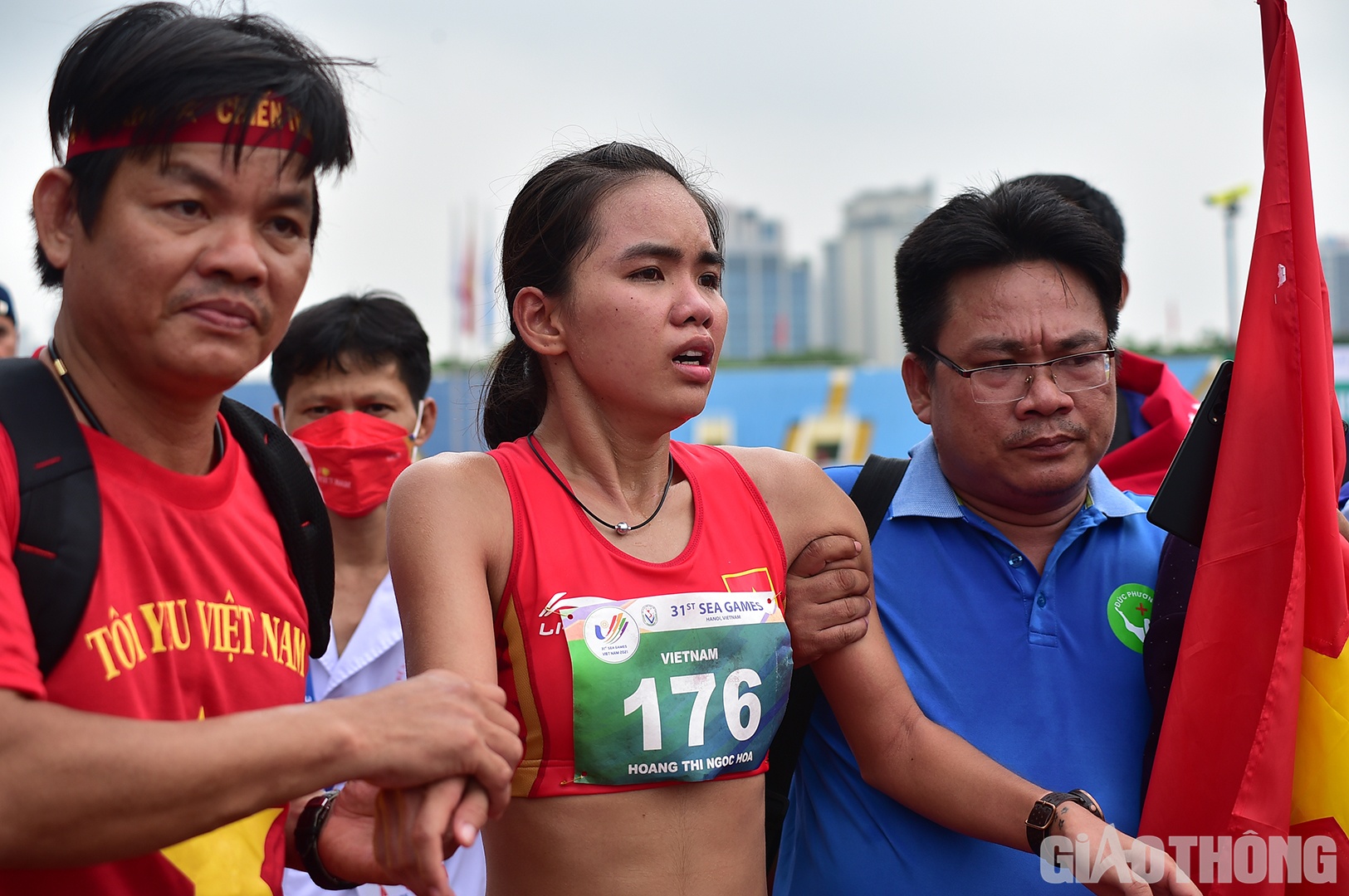 Tại SEA Games 31, Việt Nam có bốn chân chạy tham dự nội dung marathon nam và nữ tại cung đường quanh khuôn viên sân Mỹ Đình. VĐV Hoàng Thị Ngọc Hoa giành được HCĐ nội dung marathon cự ly 42km dành cho nữ.