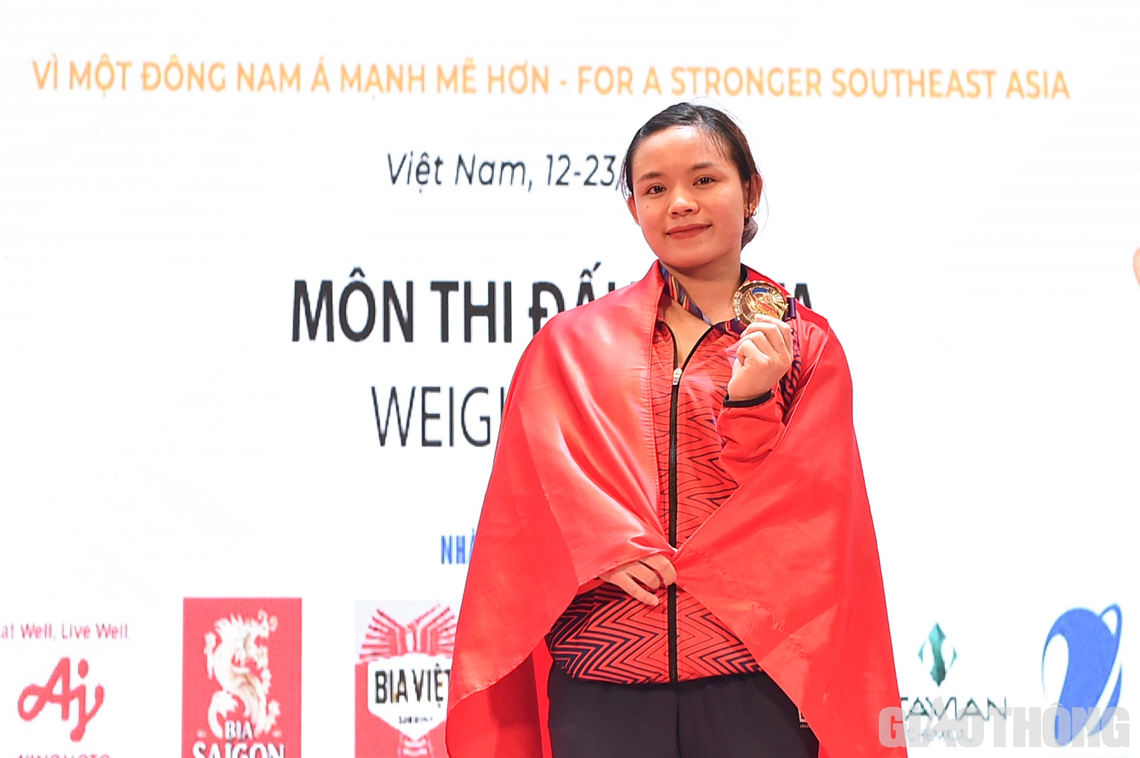 Hồng Thanh chia sẻ, dù có chút áp lực khi thi đấu trên sân nhà và trước đông đảo khán giả, nhưng đó cũng là động lực để cô dốc hết sức mình trên sàn đấu. Cô cũng chia sẻ về dự định sắp tới "Thành công ở SEA Games là cơ sở để tôi hướng tới những giải đấu lớn tiếp theo, và hy vọng một ngày không xa là được dự Olympic".