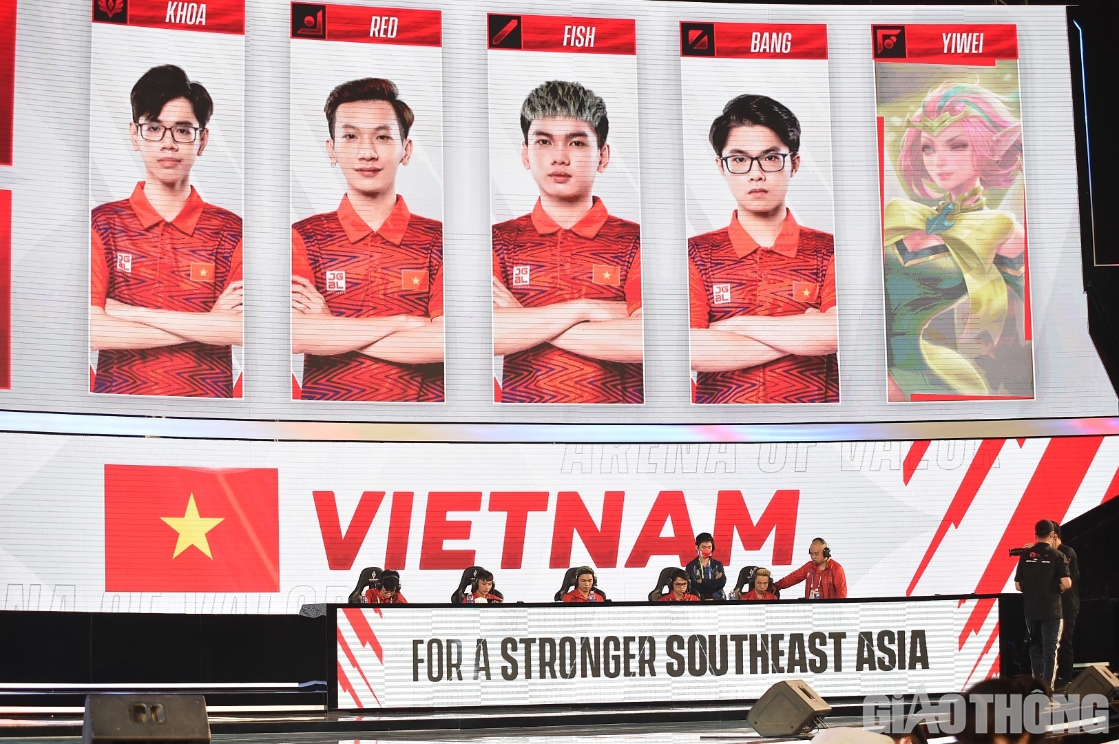 Dù vậy, Như vẫn đặt niềm tin chiến thắng với đội Việt Nam, khi đội hình Việt Nam gồm nhiều tuyển thủ trẻ và tài năng, đặc biệt là tuyển thủ Lai Bâng. Với Như, SEA Games 31 cũng là dịp may mắn khi lần đầu tiên được trực tiếp xem Lai Bâng thi đấu.
