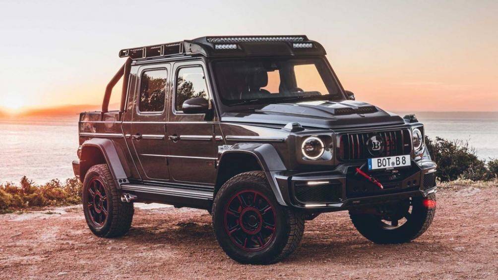 Hãng độ Brabus đã tạo ra một chiếc siêu bán tải từ mẫu SUV hạng sang G63 mang tên 900 XLP One of Ten, chỉ được sản xuất với số lượng 10 chiếc