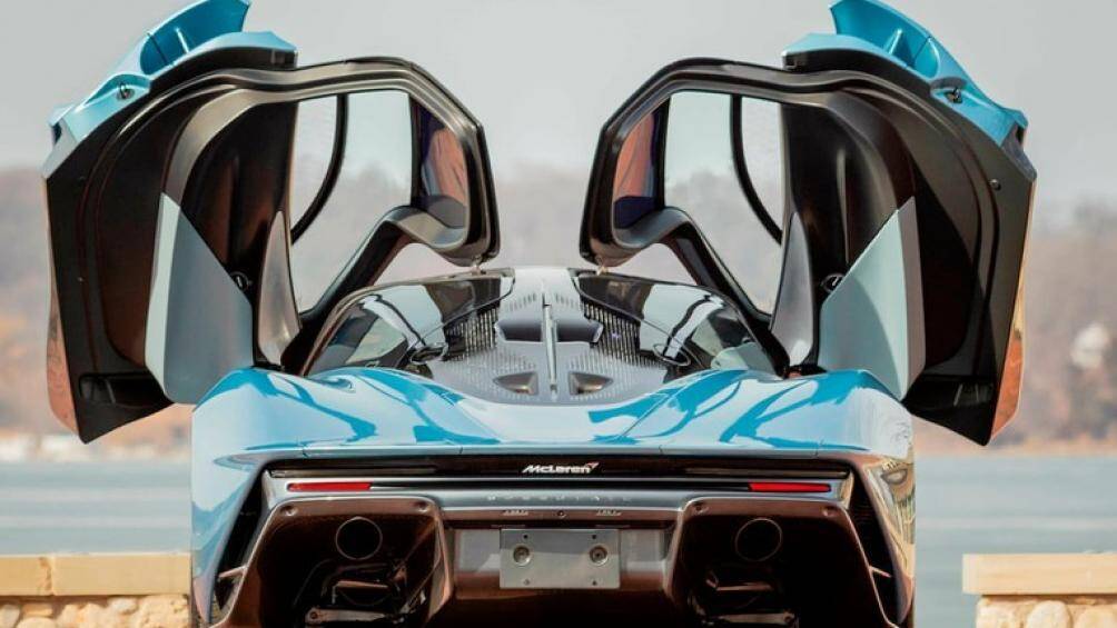 Khối động cơ V8 4.0L tăng áp kép và mô tơ điện của xe có thể đạt tốc độ tối đa 402 km/h, tăng tốc 0-293 km/h chỉ trong 12,8 giây