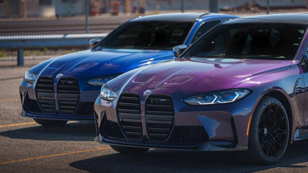 Trong đó, màu đỏ Cinnabar Red để tôn vinh mẫu M3 E30. Màu tím Techno Violet giúp gợi nhớ đến M3 E36. Màu xanh Deep Interlagos Blue liên tưởng tới M3 E46