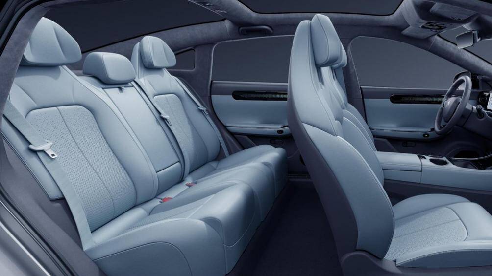 Theo Leapmotor, từ ngày 10/5 cho đến nay mẫu ô tô điện C01 đã nhận được hơn 10.000 đơn đặt hàng. Quá trình sản xuất đại trà sẽ bắt đầu vào cuối năm 2022