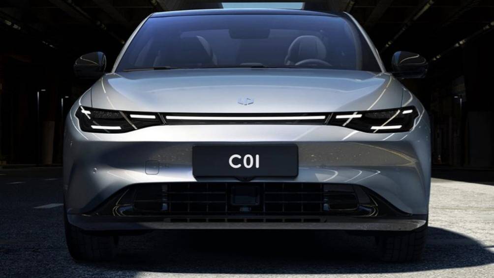 Cung cấp sức mạnh cho chiếc ô tô điện C01 là hệ thống pin 90 kWh với phạm vi hoạt động tối đa lên đến 717 km