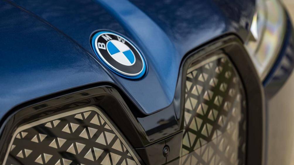 Nếu não bộ hoạt động bình tĩnh trong một thời gian dài, một hình ảnh động độc đáo sẽ nhấp nháy trên bề mặt xe