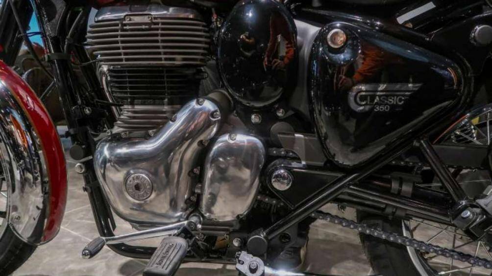 Mẫu xe này sở hữu khối động cơ được trang bị công nghệ phun xăng điện tử EFI, dung tích 346cc, cho công suất tối đa 19,1 mã lực, mô men xoắn 28 Nm