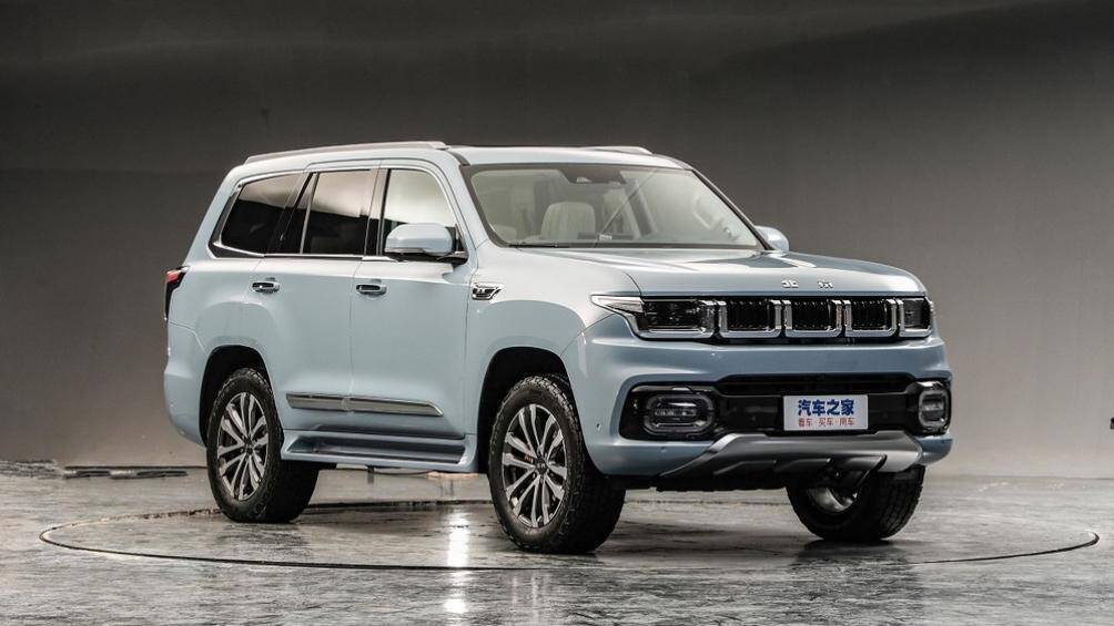 Ngày 1/6 vừa qua, hãng xe BAIC chính thức ra mắt mẫu SUV hoàn toàn mới mang tên BJ60 tại thị trường Trung Quốc