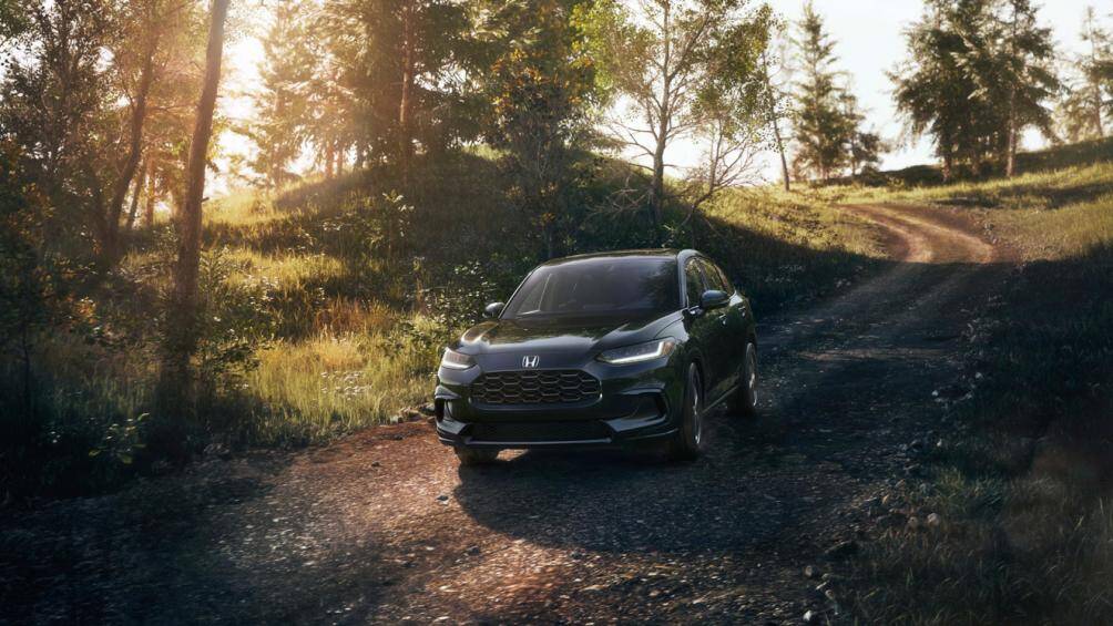 Hơn nữa, xe còn được trang bị hệ thống an toàn chủ động Honda Sensing tiêu chuẩn