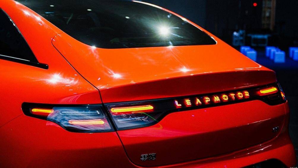 Phiên bản 630 Pro Performance và 630 Pro+ High Performance dùng 2 mô-tơ điện với công suất tổng cộng 400 kW (khoảng 536 mã lực) cùng mô-men xoắn cực đại 720 Nm