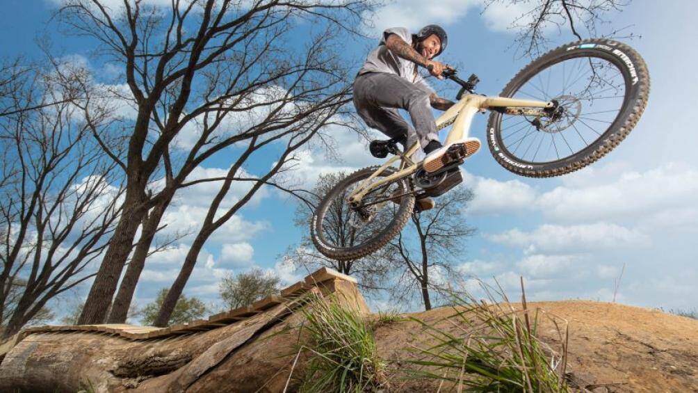 Nhà sản xuất cho biết, Serial 1 thế hệ mới phiên bản RUSH/ CTY có khả năng tăng tốc lên đến 45 km/h