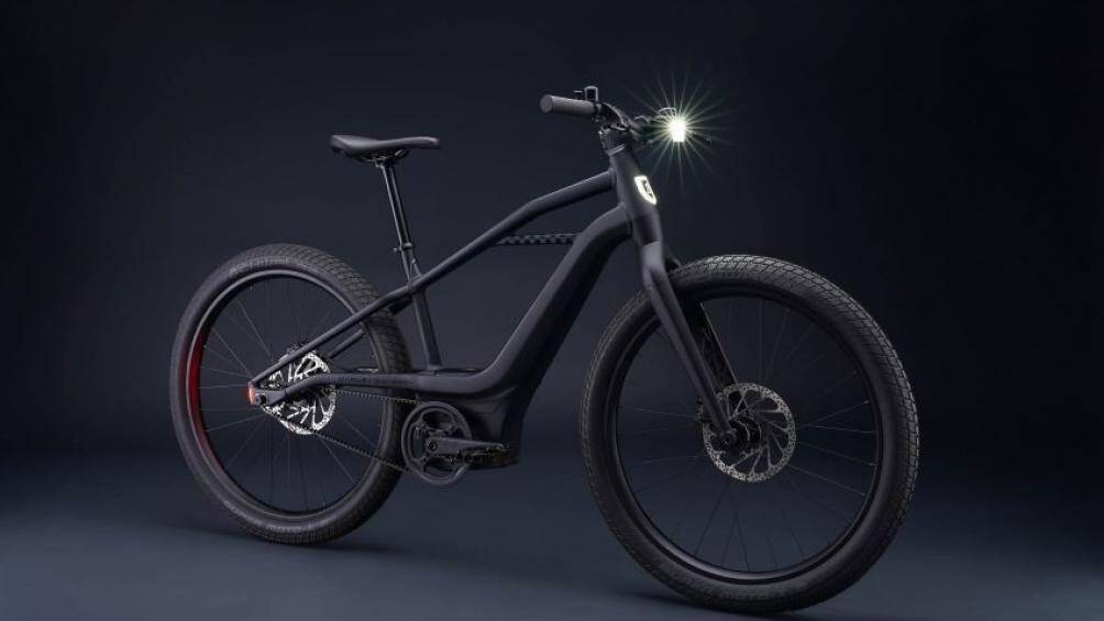 Trong khi đó, RUSH/ CTY Step-Thru có giá 4.999 USD (115 triệu đồng) và BASH/ MTN ở mức 3.999 USD (92,6 triệu đồng)