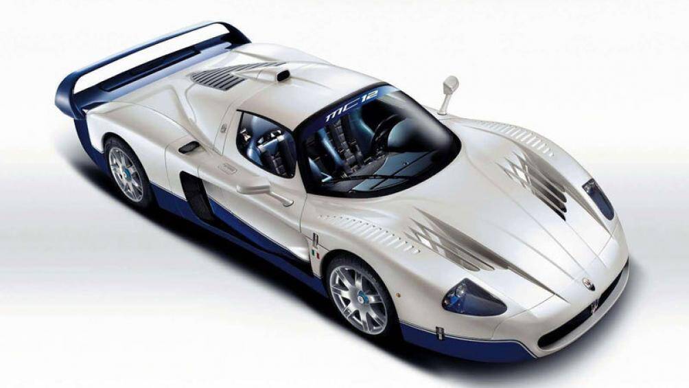 10. Maserati MC12 (số lượng xe sản xuất: 50 chiếc)