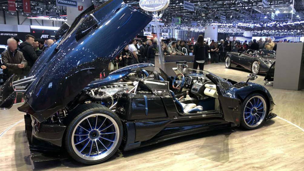 4. Pagani Zonda HP Barchetta (số lượng xe sản xuất: 3 chiếc)