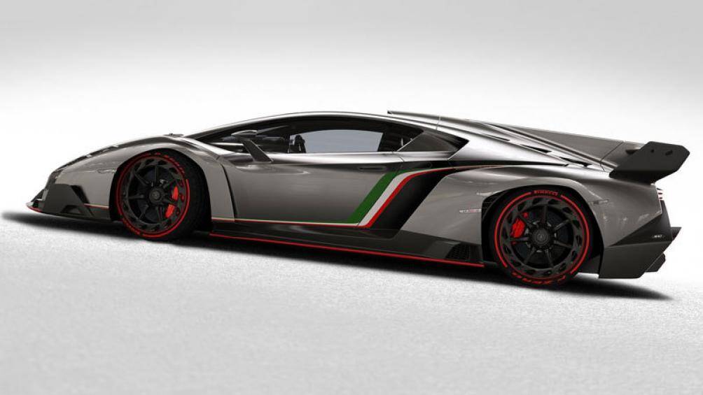 7. Lamborghini Veneno (số lượng xe sản xuất: 13 chiếc)