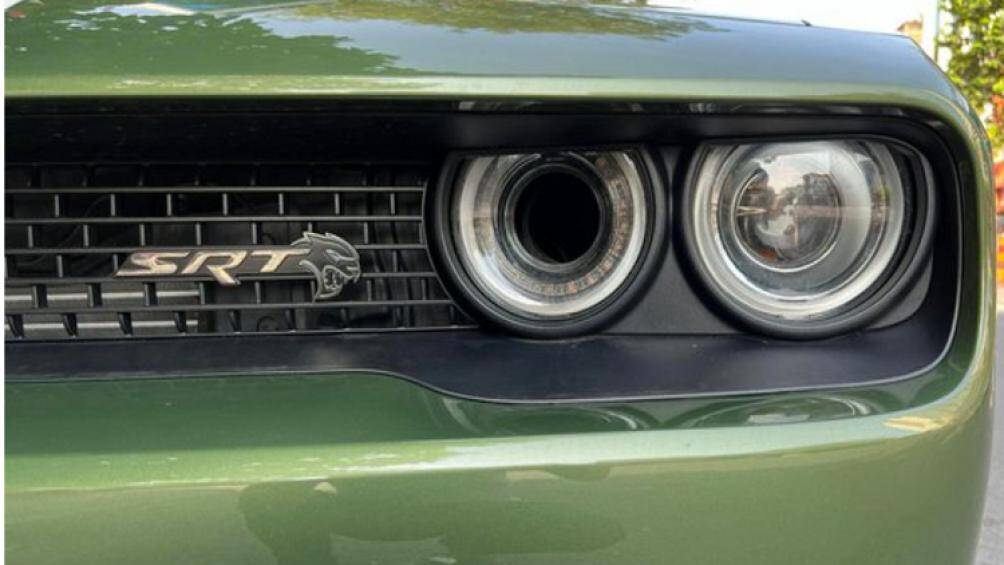 Gói tùy chọn nội thất này có giá 2.095 USD (tương đương 48,8 triệu đồng) và đi kèm gói công nghệ cảnh báo điểm mù có giá 1.295 USD (khoảng 30,1 triệu đồng)