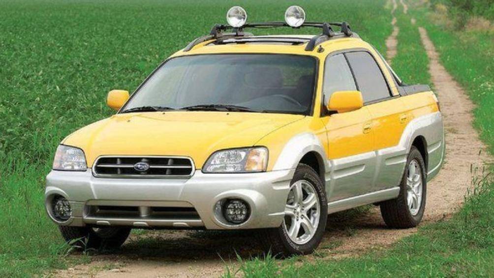 Subaru Baja: Subaru Baja là một chiếc Outback cũ với phần sau được loại bỏ và thay thế bằng thùng xe lạ mắt