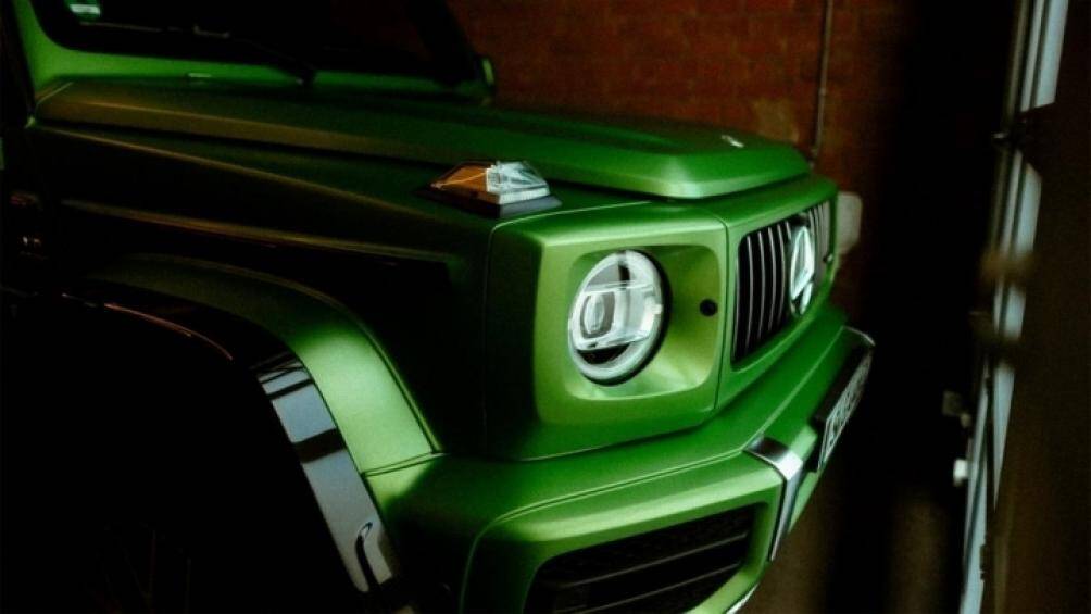 Mercedes-AMG trang bị cho G63 4x42 hệ thống cầu xe liên kết giúp tăng khoảng sáng gầm lên 351 mm thay vì 238 mm như G63 thông thường