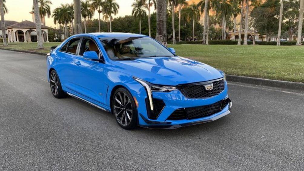 4. Cadillac CT4-V Blackwing (thời gian tăng tốc từ 0-96 km/h: 4 giây)