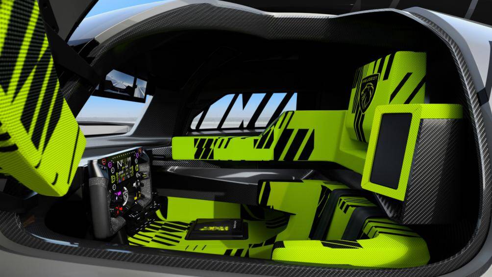 Đội đua đến từ Pháp còn tập trung sử dụng kiểu thiết kế vuông vức cho nhiều chi tiết