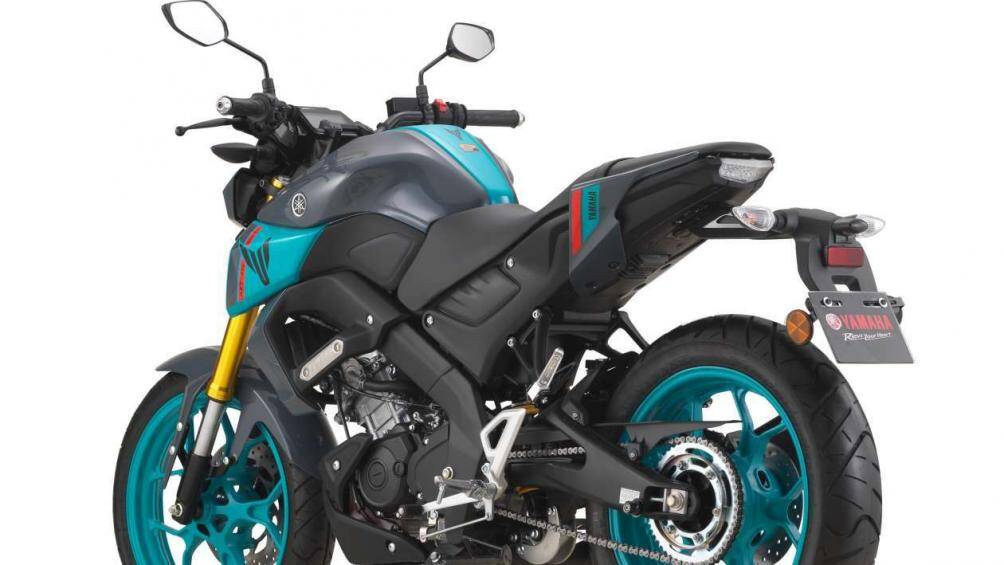 Mẫu MT-15 2022 sẽ có những màu sắc mới bao gồm: Icon Blue, Midnight Black và Cyan Storm, màu sơn Power Grey trước đó đã bị loại bỏ