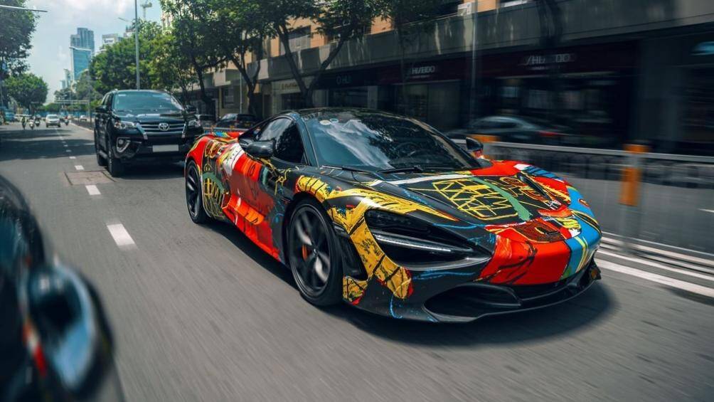 Giá xe McLaren 720S Spider tại Việt Nam nếu ra biển số trắng sẽ có giá trên 25 tỷ đồng