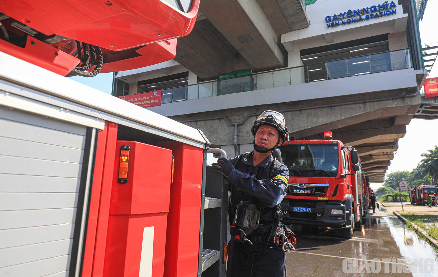 Ông Vũ Hồng Trường - Tổng Giám đốc Metro Hà Nội cho biết: Các đơn vị tham gia đều đáp ứng yêu cầu nhiệm vụ. Từ 9h30 trở đi, tiến hành cấp lại điện khu gian ga Yên Nghĩa - La Khê, đoạn đường đảo đầu sau ga Yên Nghĩa và khôi phục chạy tàu bình thường. “Trước đó, hoạt động này đã được diễn tập tại ga Văn Quán. Có thể nói công tác chuẩn bị về an toàn, cứu nạn cứu hộ của tuyến Cát Linh - Hà Đông đã sẵn sàng”, Tổng Giám đốc Metro Hà Nội khẳng định.