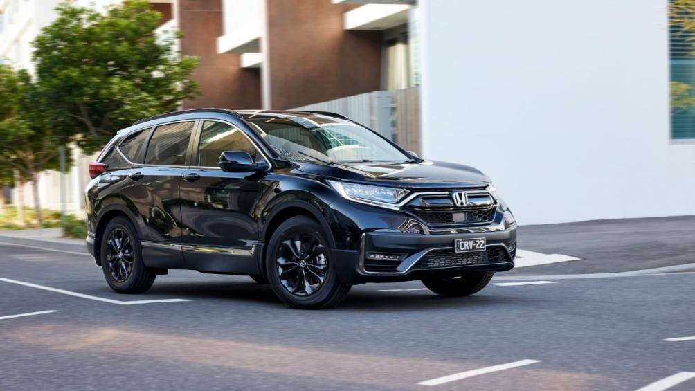 Trong khi đó, CR-V VTi 7+ Luxe là bản nâng cấp từ mẫu CR-V VTi 7 với nhiều tùy chọn tiêu chuẩn như ghế bọc da có sưởi