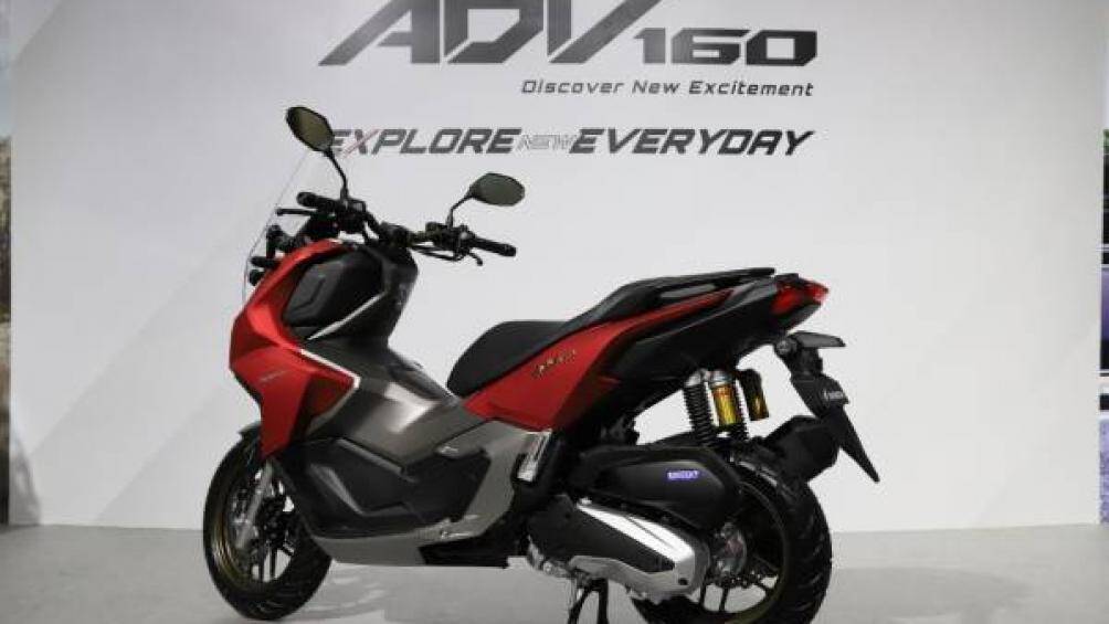 Sau 3 năm kể từ lần đầu ra mắt vào năm 2019, Honda ADV 150 đã được hãng xe Nhật Bản nâng cấp và đổi tên thành ADV 160