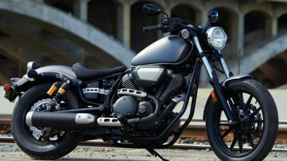 Mô tô hành trình: Yamaha Bolt R (4,61 lít/100 km).